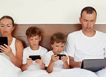 Pericolele la care se expun copiii pe internet și rolul apropiaților