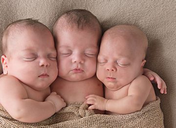 Concedii de maternitate mai mari pentru gravide cu tripleţi sau cvadrupleţi