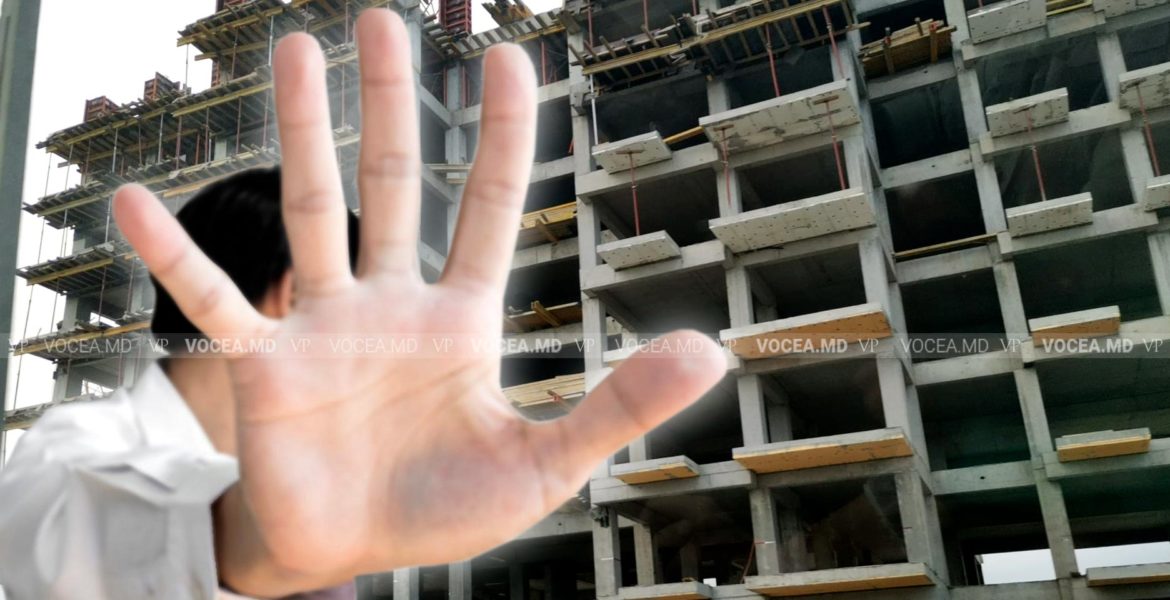 Moldovenii investesc tot mai puțin în construcții, din cauza crizei economice
