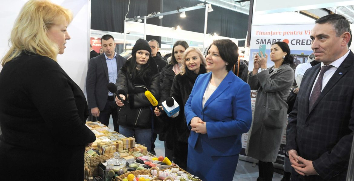 Peste 300 de agenți economici participă la Expoziția „Fabricat în Moldova”