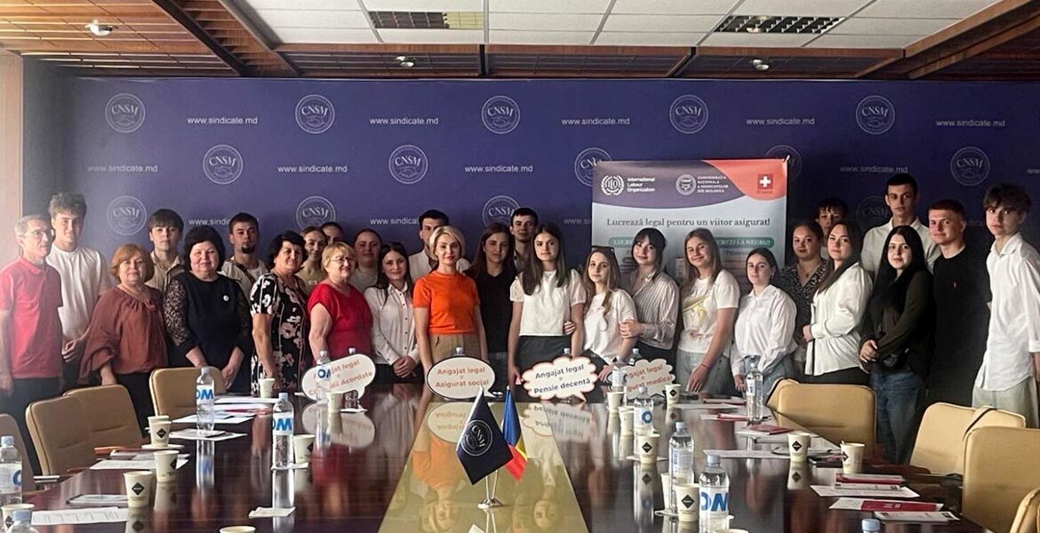 Îndemnați să aleagă munca legală: „Un viitor sigur începe cu un contract de muncă”