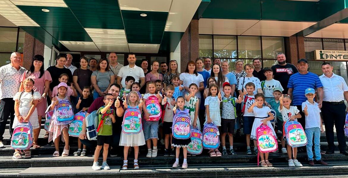 «Sindindcomservice» подарила радость многим детям