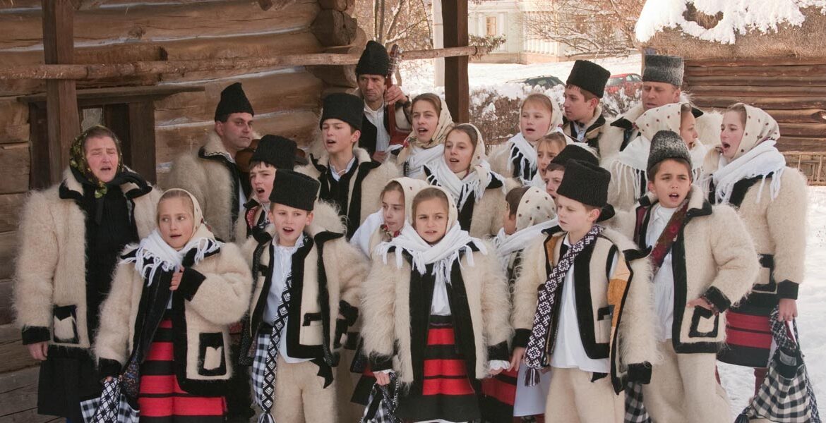 Mesaj de feliciatre. CRĂCIUN FERICIT ȘI LA MULȚI ANI!