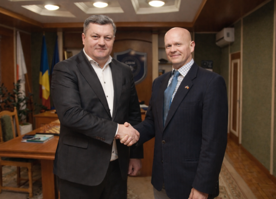 Întrevedere cu John O’Brien, atașatul pentru drepturile omului al Ambasadei SUA, pe tema respectării drepturilor lucrătorilor în Republica Moldova