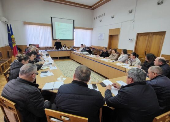Lideri de sindicat din raionul Telenești, instruiți în domeniul negocierilor colective