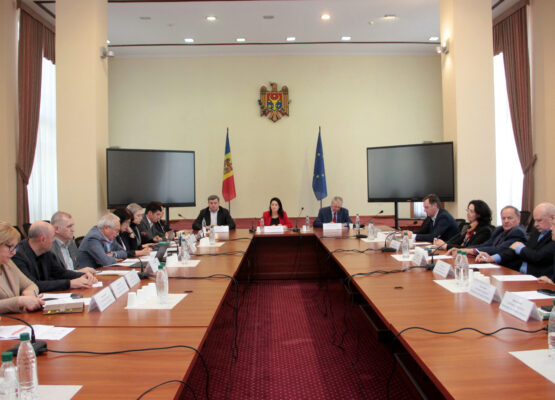 Dialog social pentru pensii mai echitabile și condiții de muncă mai sigure