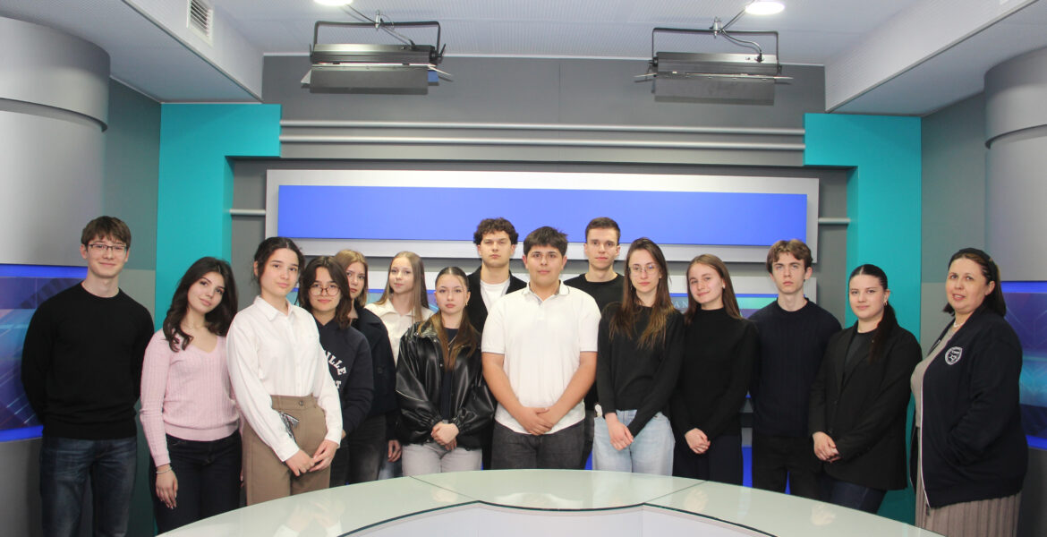 Tinerii au discutat cu reprezentanții CNSM despre drepturile lor la locul de muncă și rolul sindicatelor