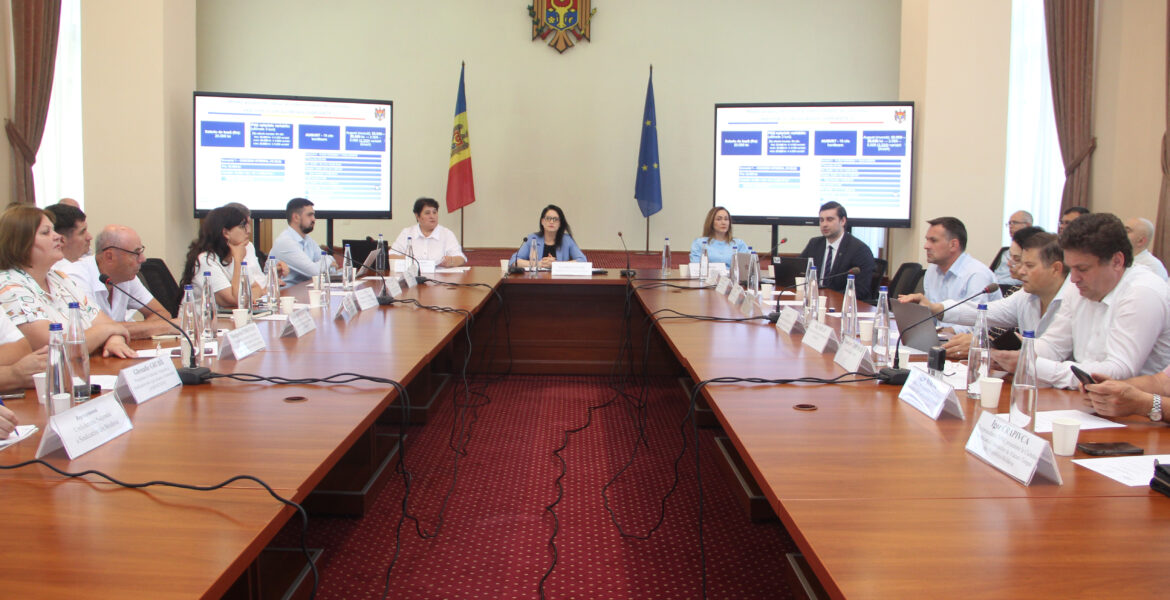 Două proiecte legislative cu impact social major, discutate în cadrul Comisiei naționale pentru consultări și negocieri colective