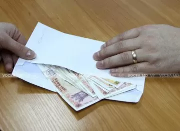 Rata achitării salariilor în plic, în scădere în economia Republica Moldova